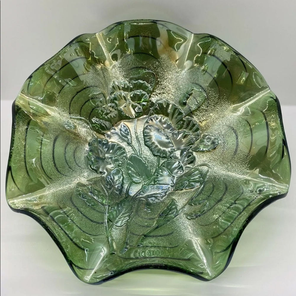 IMPERIAL GLASS GREEN Ruffle CARNIVAL PANSY BOWL 9”